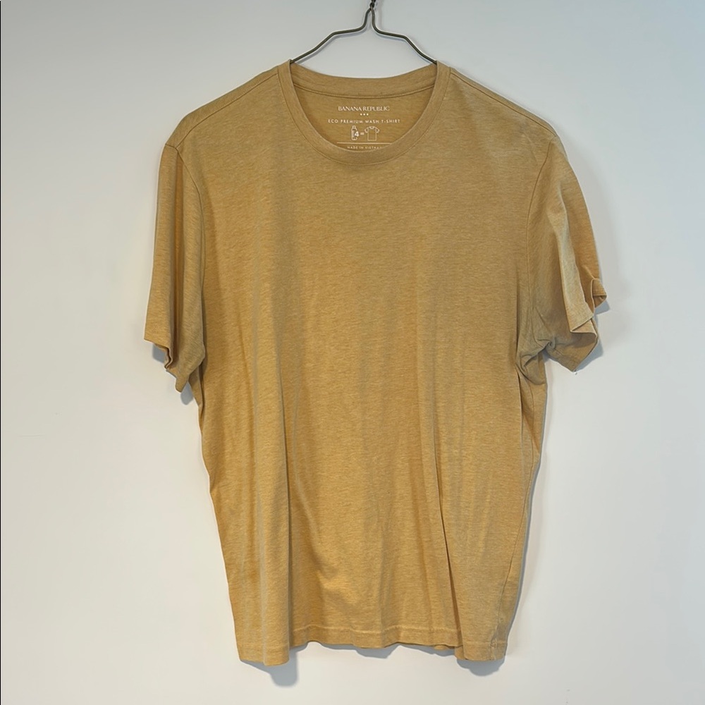 Banana Republic Yellow Crew Neck Short Sleeve Tee